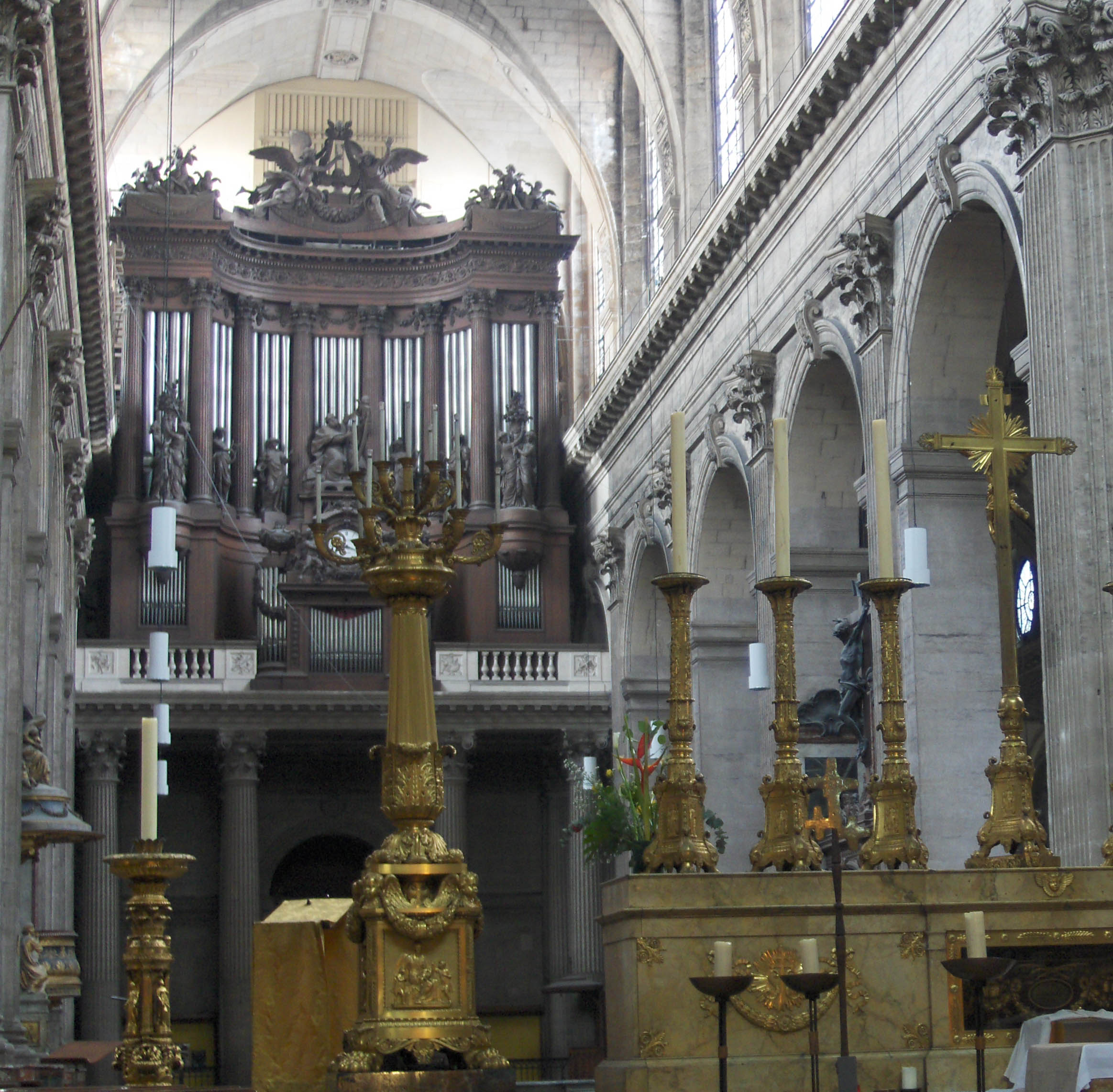 intérieur église Saint Sulpice Paris